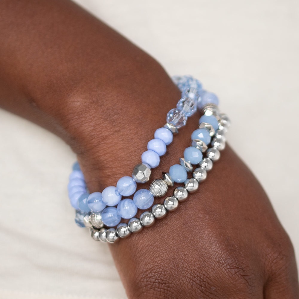 ❤️‍🔥5/$25❤️‍🔥 Sugary Shimmer Blue Bracelet